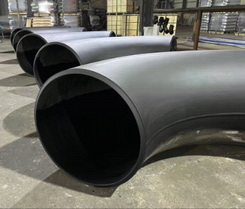Curva de tubería de acero de acero inconsútil pura de la pintura del negro de la curva 3D 5D de carbono Sch40
